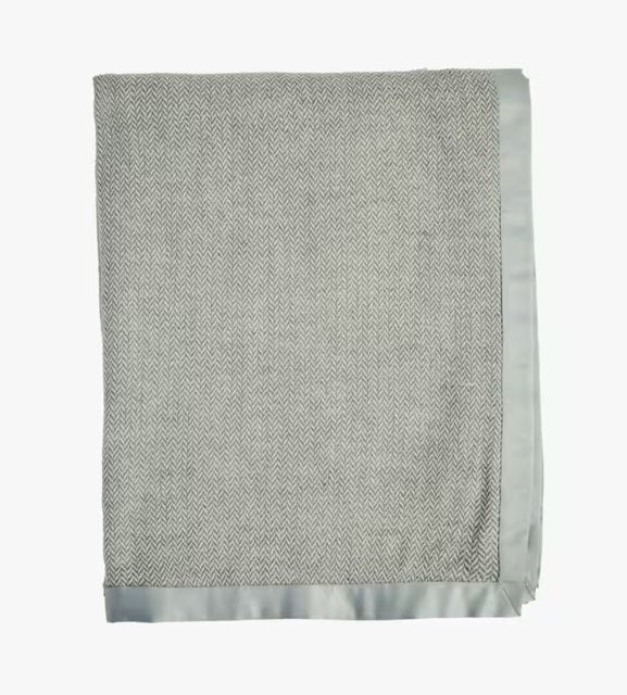 Bedeck of Belfast Amalia Textured Wool Throw 200 x 150cm - White/Silver - Kazoop 